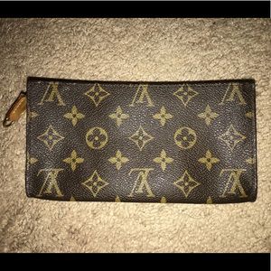 Auth Louis Vuitton GM Accessories Pouch